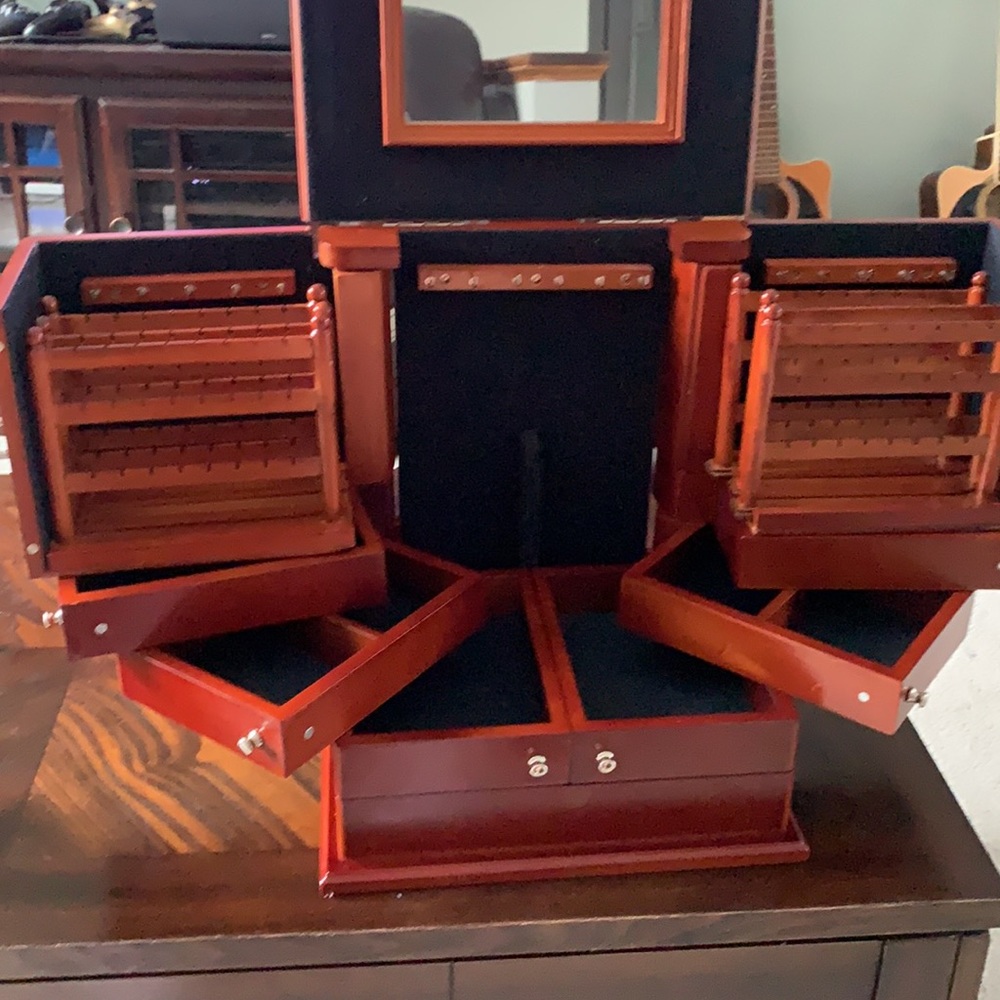Clever & Unique Creations by Lori Greiner